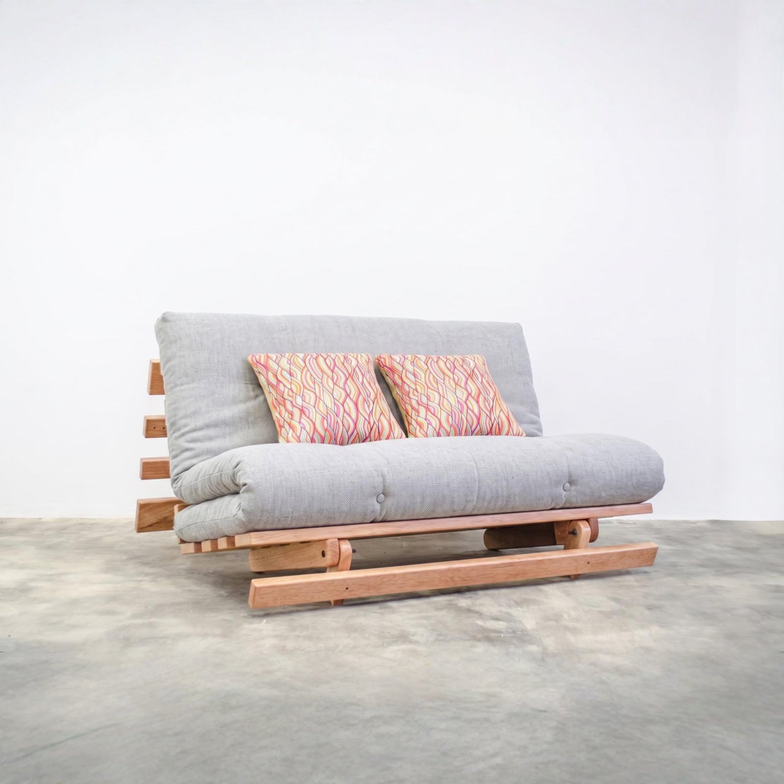 SOFÁ CAMA FUTON · Plata · 5