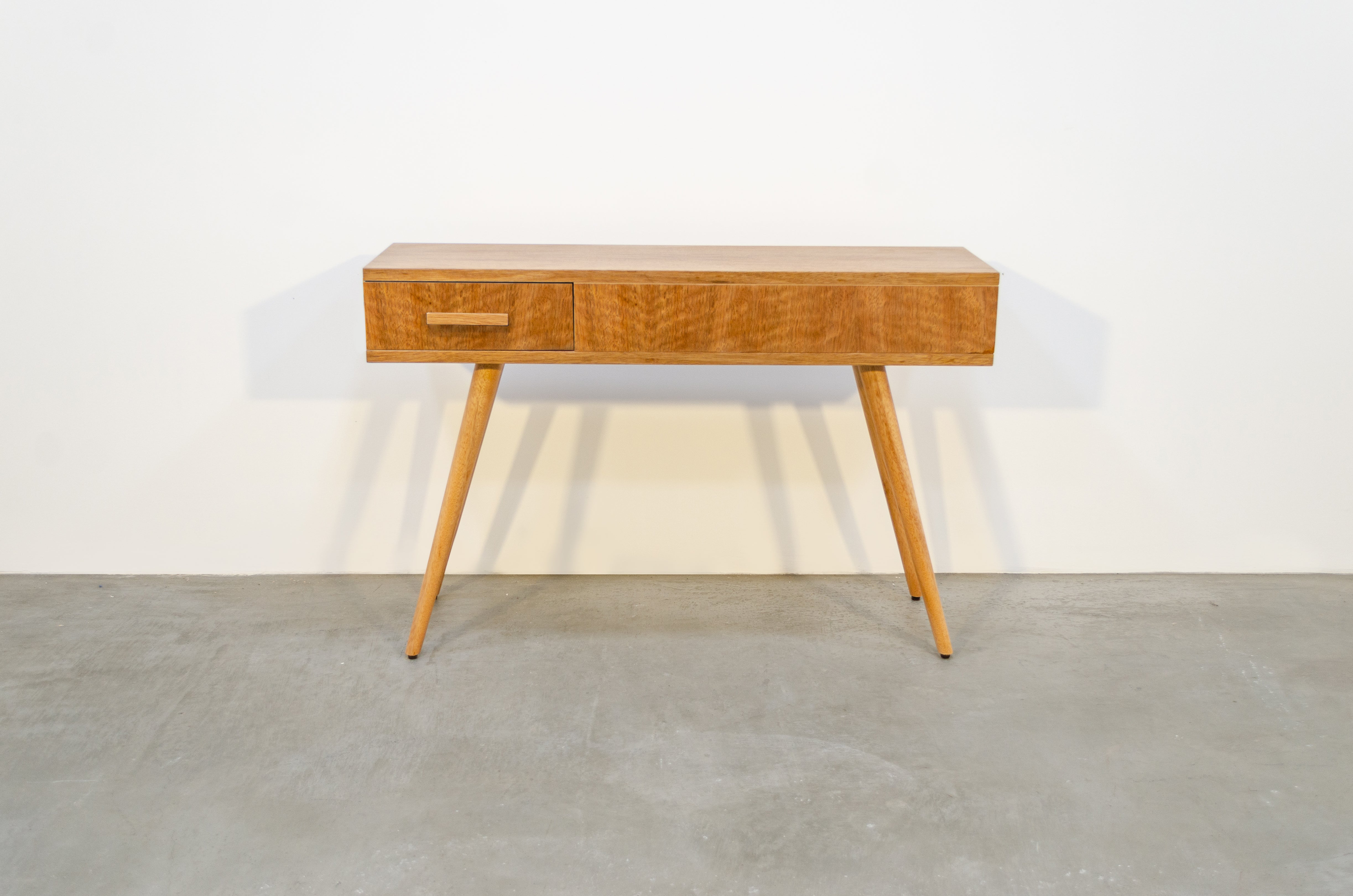 CONSOLA JATÚN · diagonal · 2892ddd8
