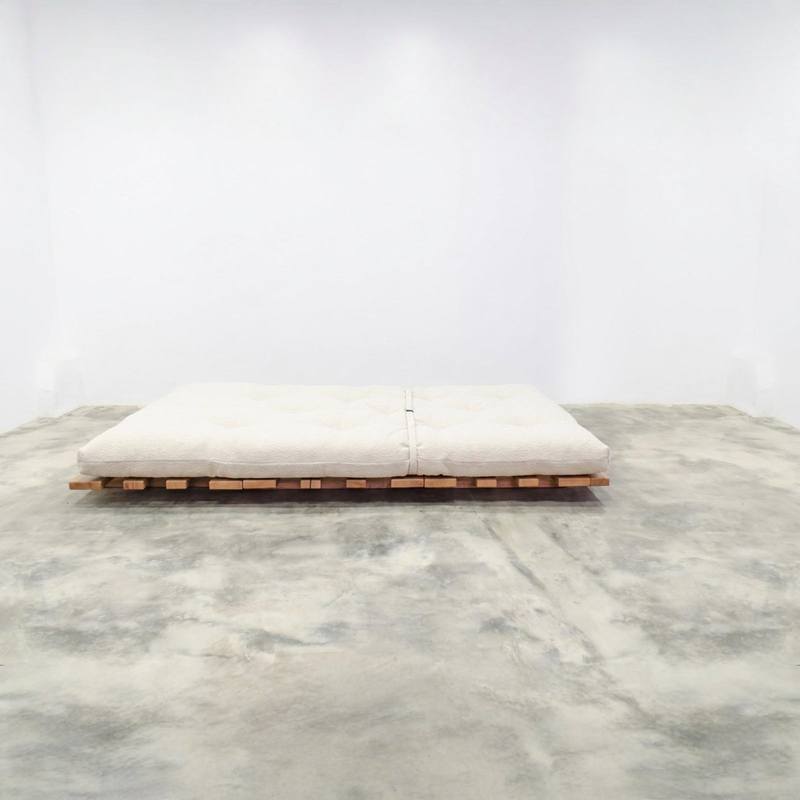 SOFÁ CAMA FUTON · Crema · 3