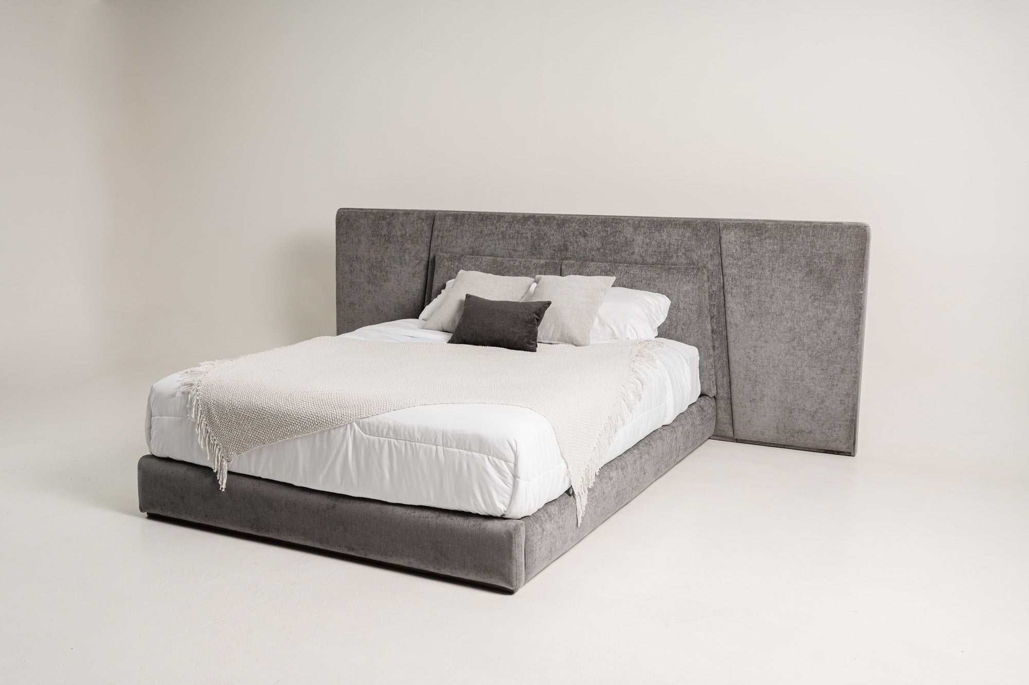 CAMA CEDRO · otro · 0426f4c9