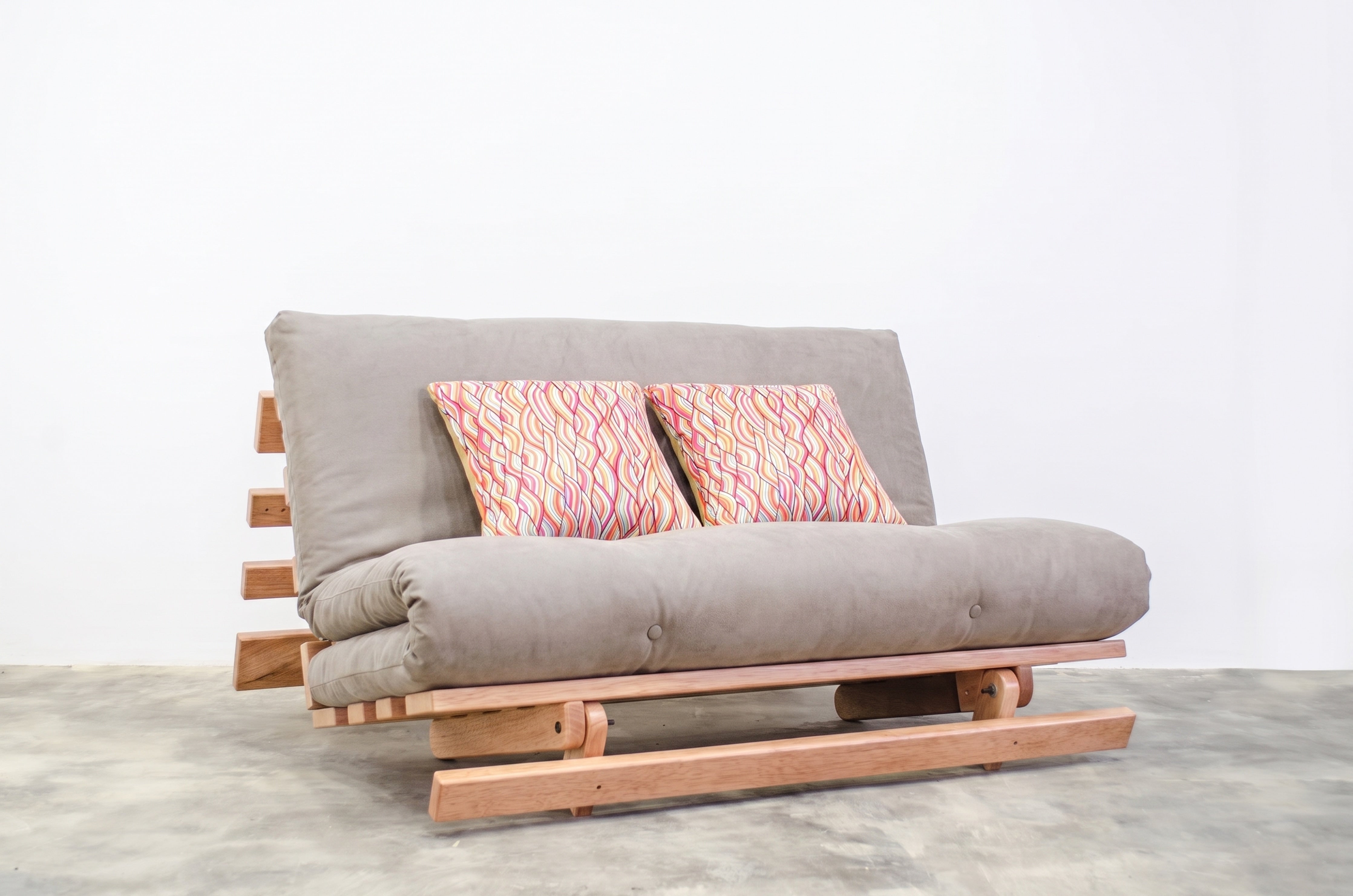 SOFÁ CAMA FUTON · Taupe · 4