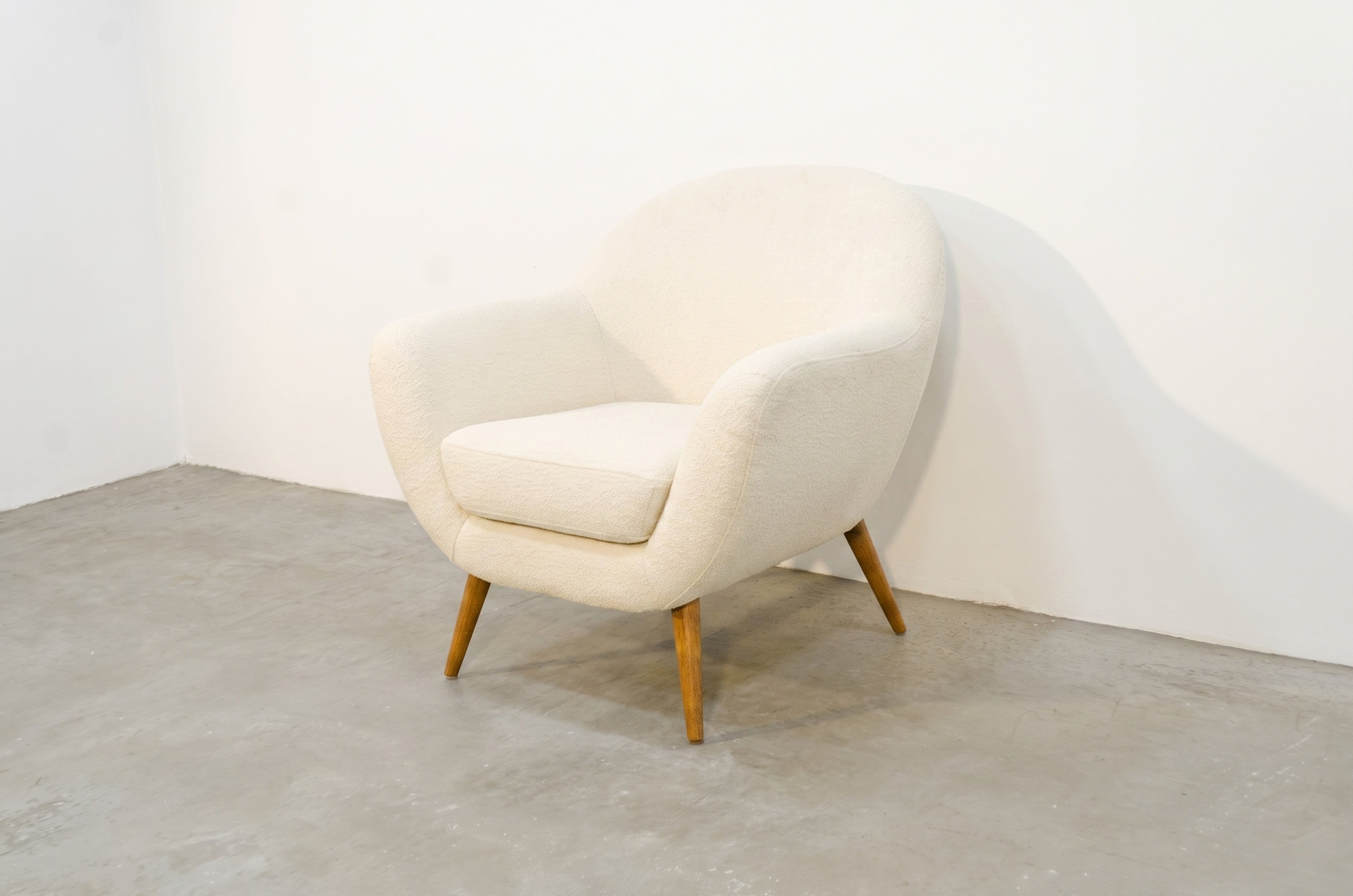 BUTACA PLUMA · Crema · 3