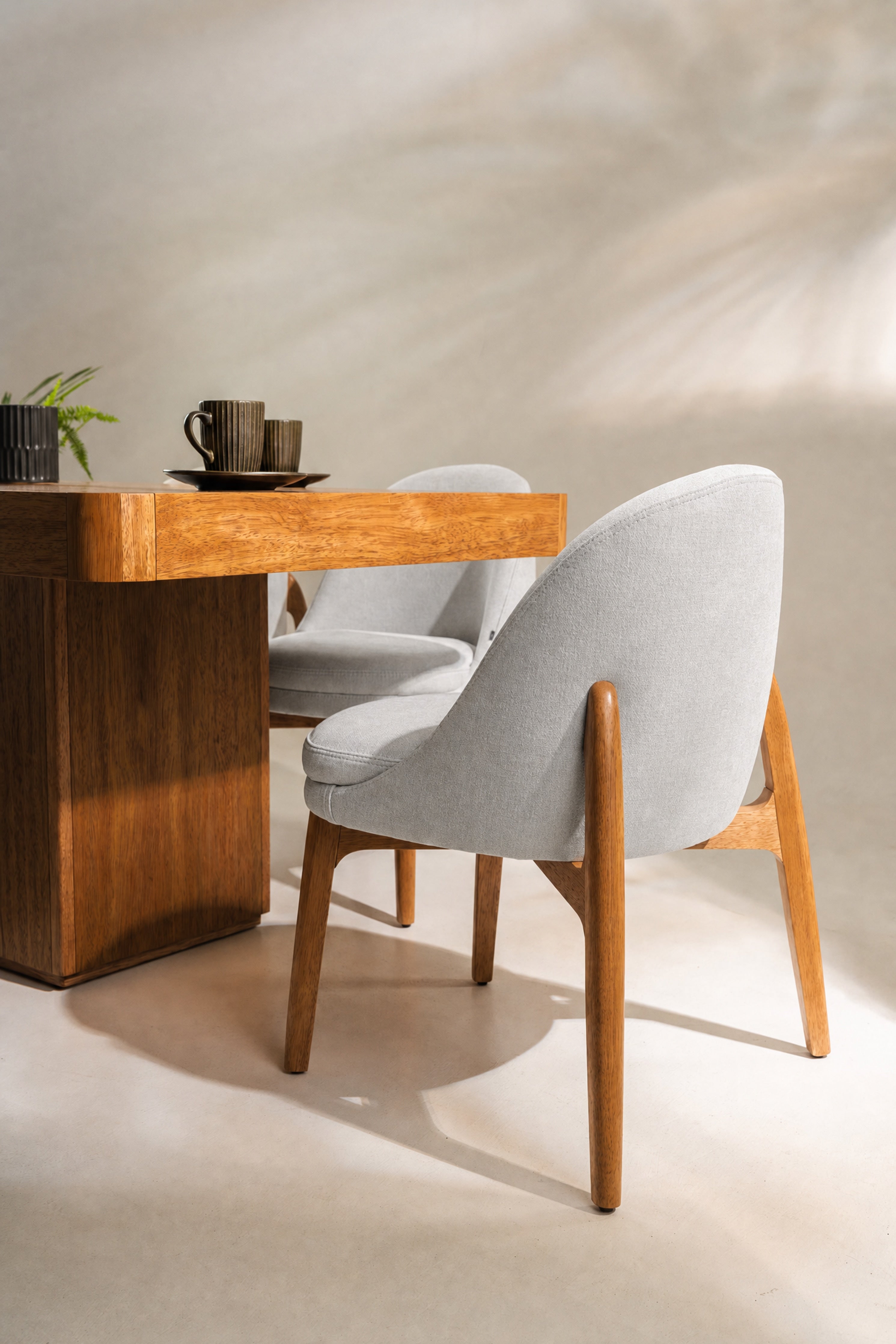 COMEDOR SAMAN · Plata · 4
