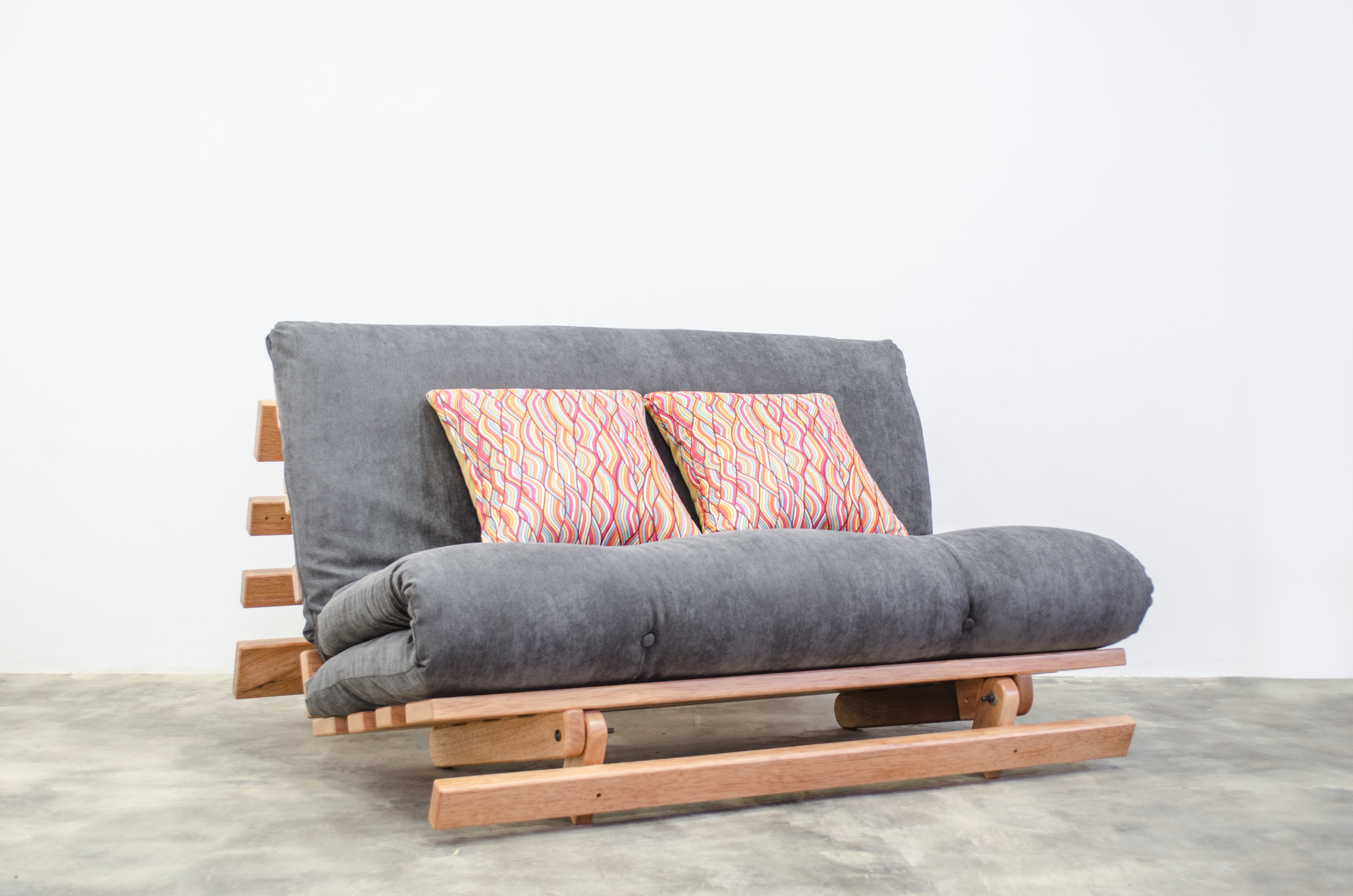 SOFÁ CAMA FUTON · diagonal · 93fdd82f