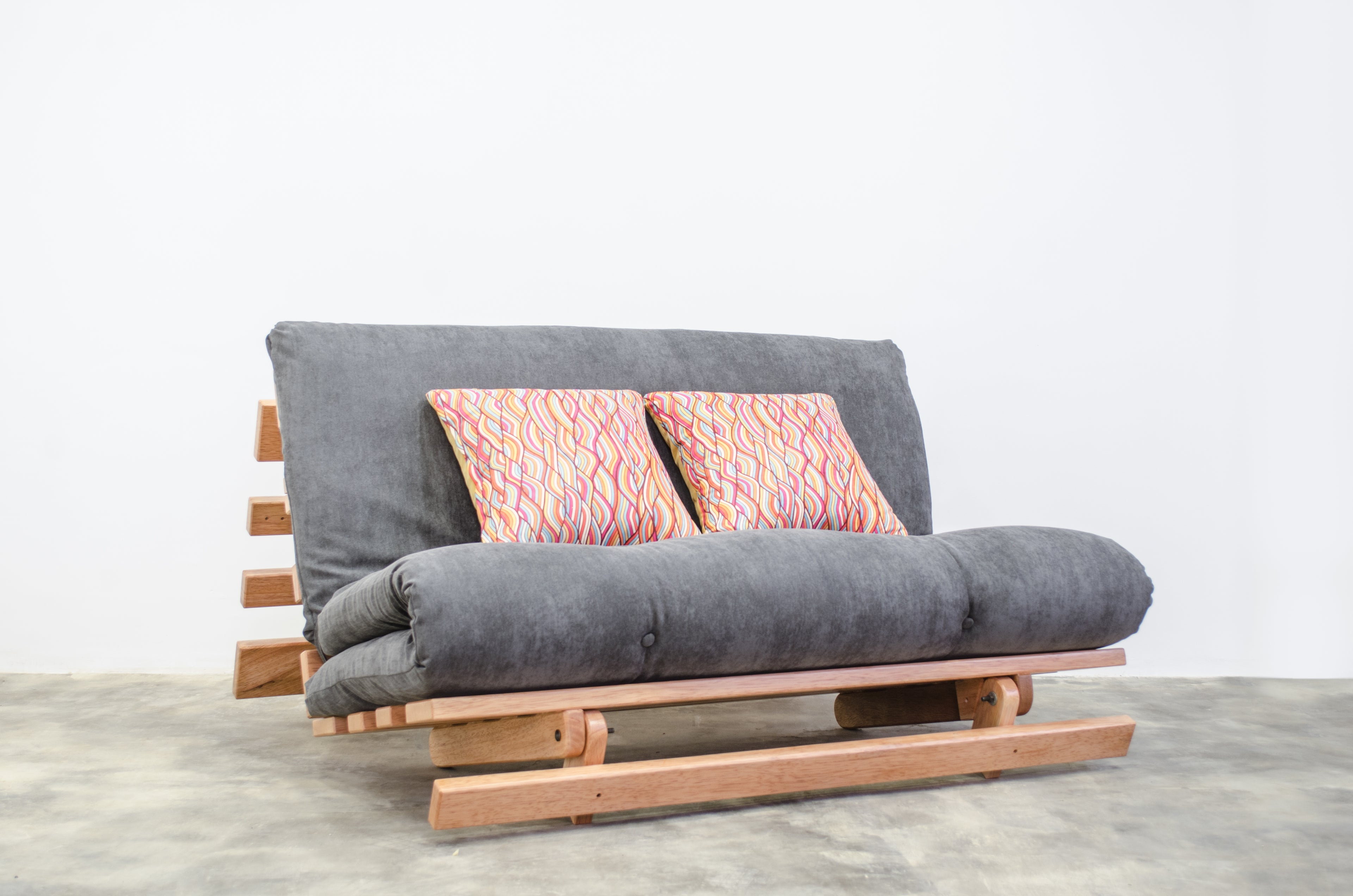 SOFÁ CAMA FUTON · diagonal · 93fdd82f
